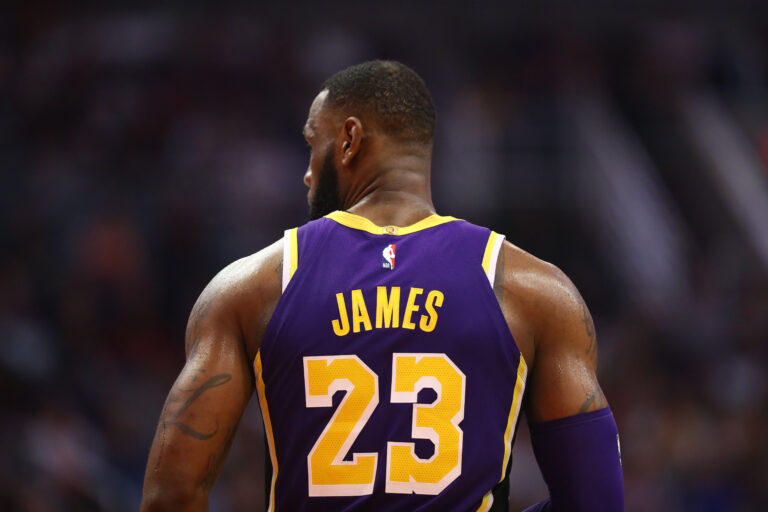 3 Signs That LeBron James is a Top NBA Player of All-Time