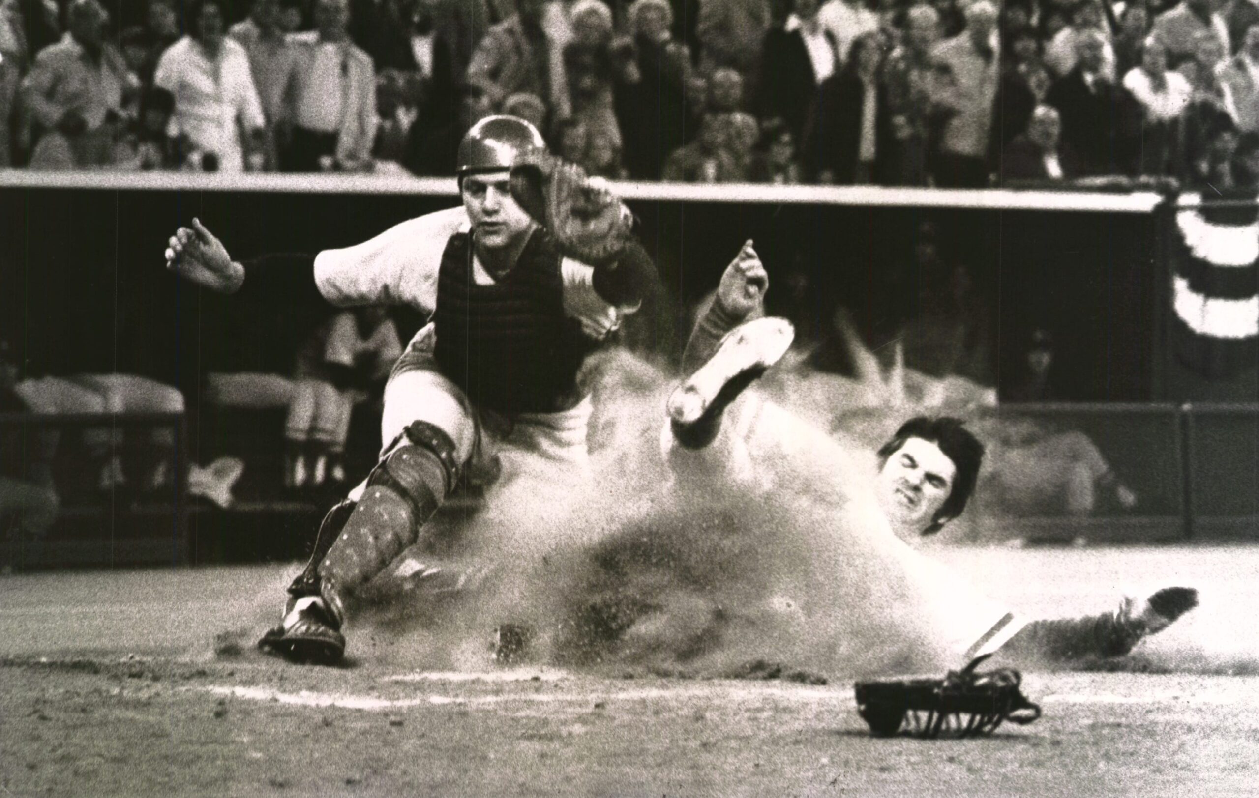 Catcher Carlton Fisk and manager Tony La Russa of the Chicago