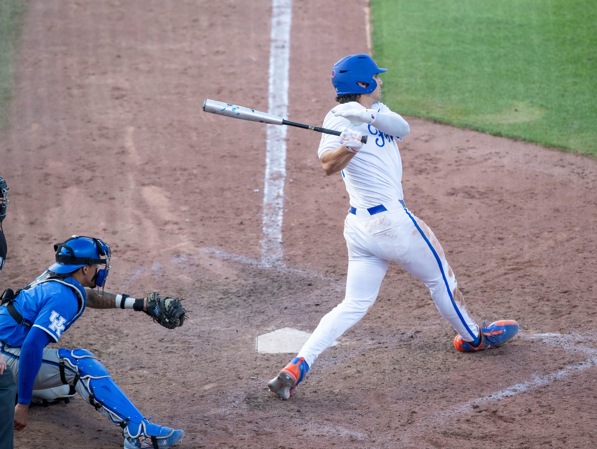 who's left in the college world series baseball
