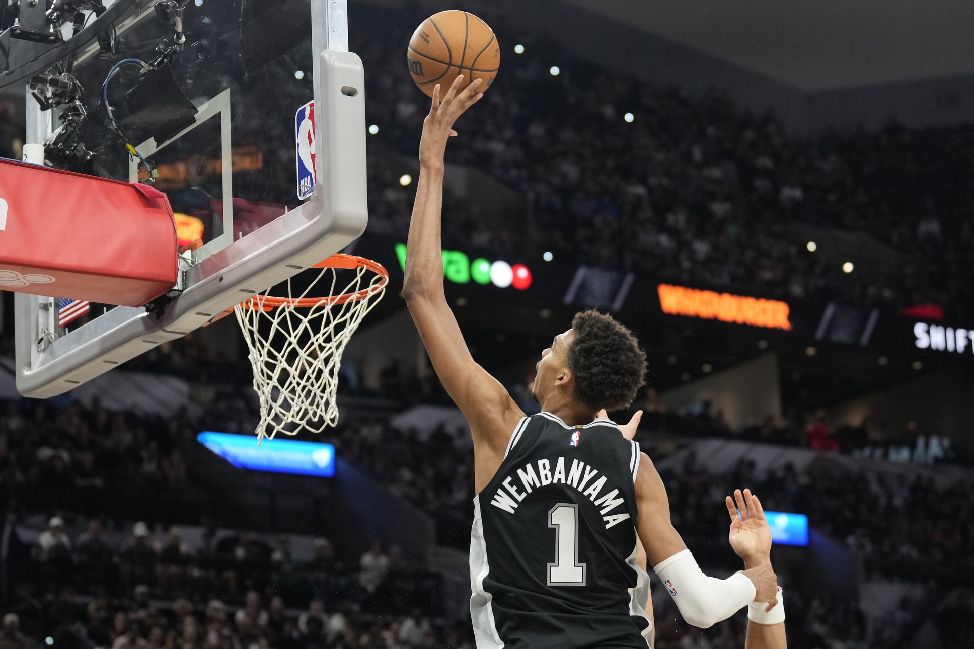 Home 8 NBA Defensive Player of the Year candidate Victor Wembanyama