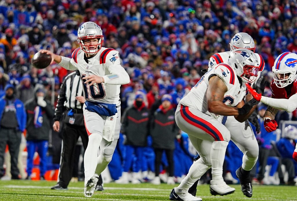 New England Patriots quarterback Drake Maye throws pass in game against the Buffalo Bills.