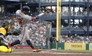 Home 12 Atlanta Braves