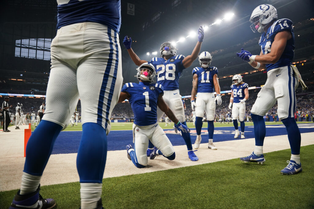 Colts Establish Themselves as Super Bowl Favorites with Historic Offensive Pace 3 super bowl favorites Colts