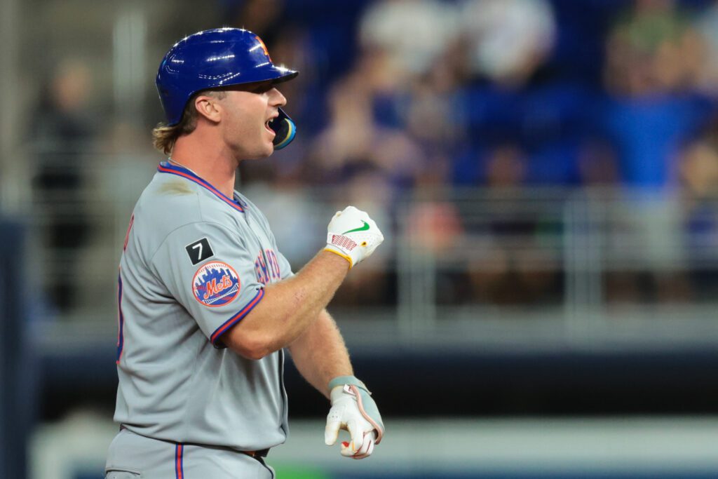 Slugging Free Agent First Baseman Pete Alonso Signs 5 Year-Deal with Baltimore Orioles 3 Pete Alonso signs